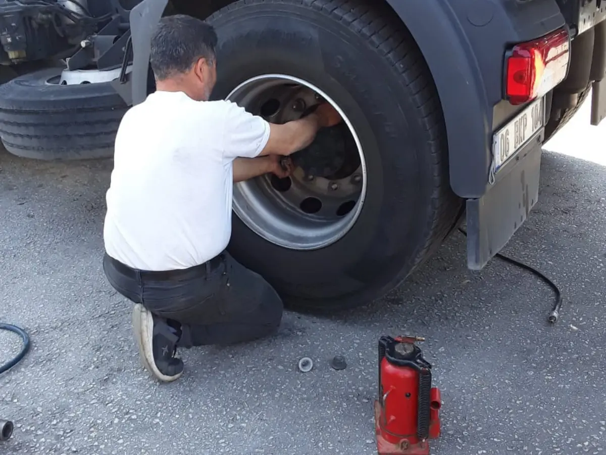 Kartepe Oto Lastikçi